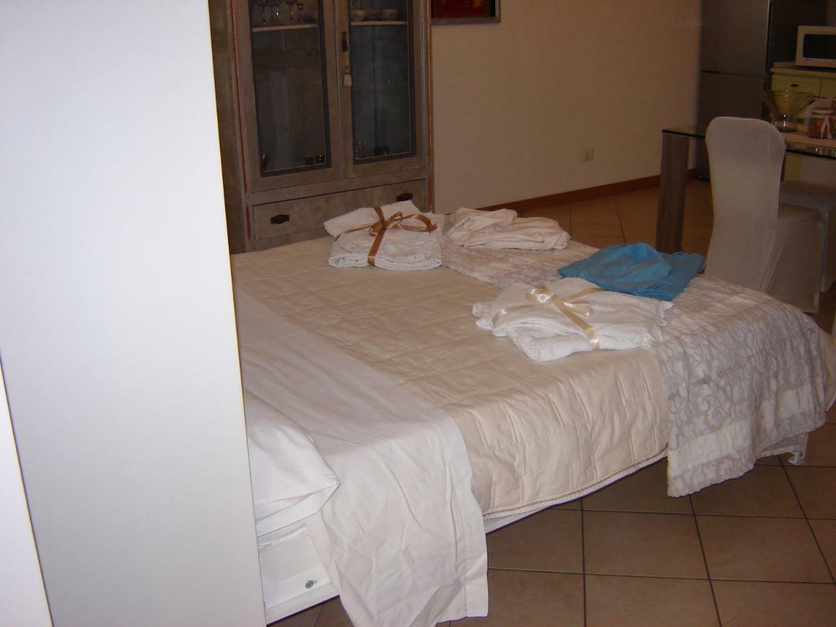 Casa Del Sole Appartamento N° 2 White And Gold Room Gavardo Exterior photo