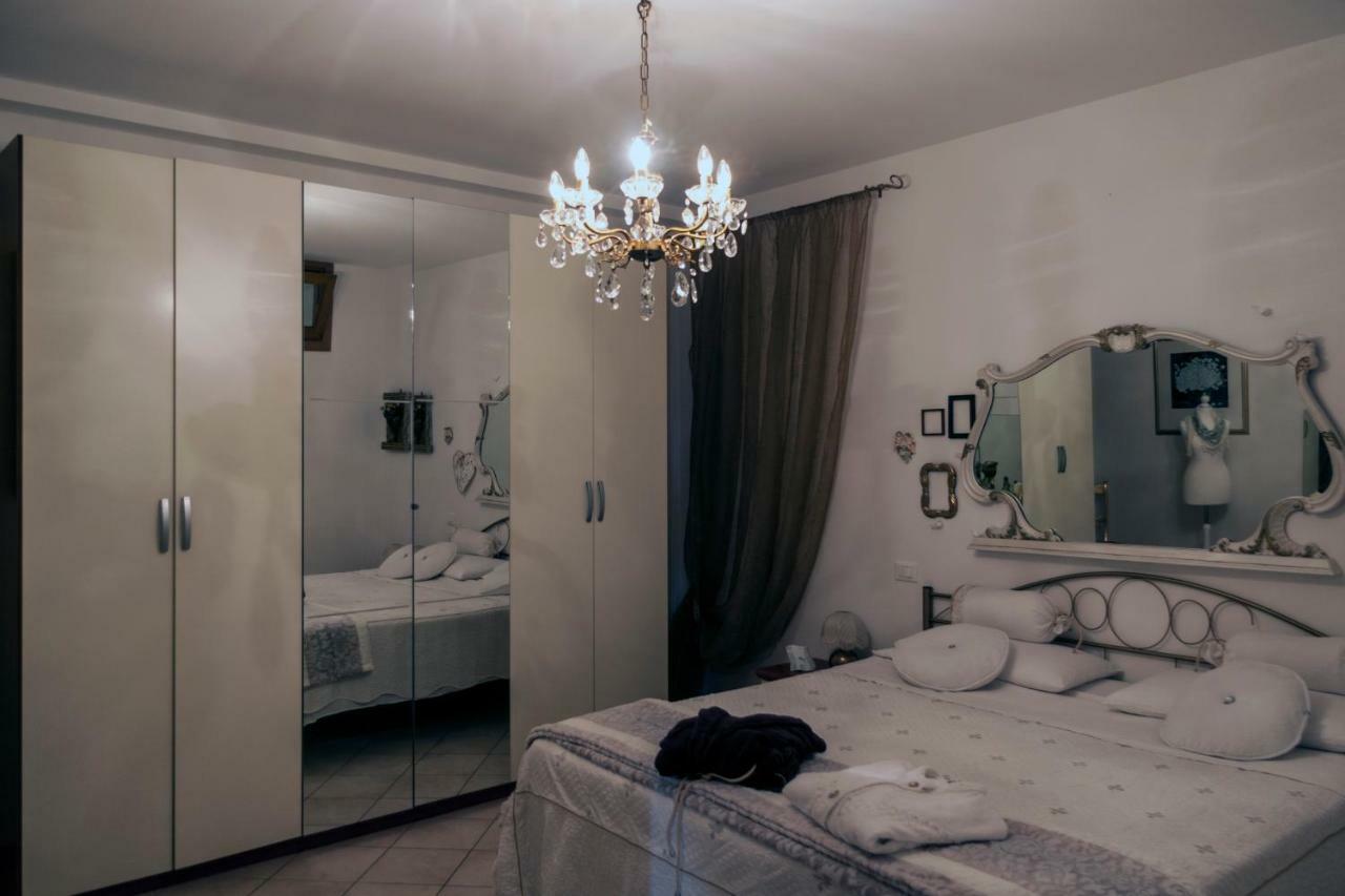 Casa Del Sole Appartamento N° 2 White And Gold Room Gavardo Exterior photo