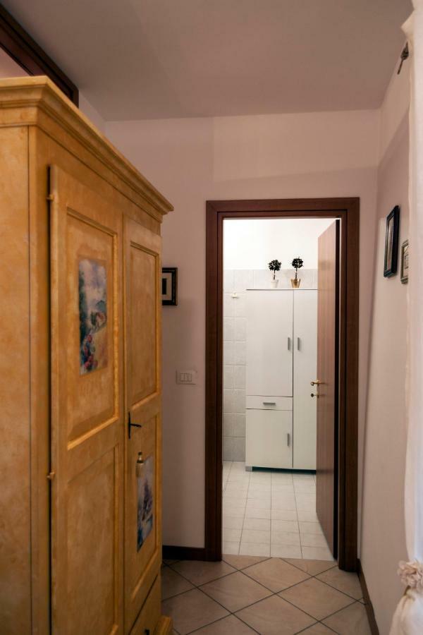 Casa Del Sole Appartamento N° 2 White And Gold Room Gavardo Exterior photo